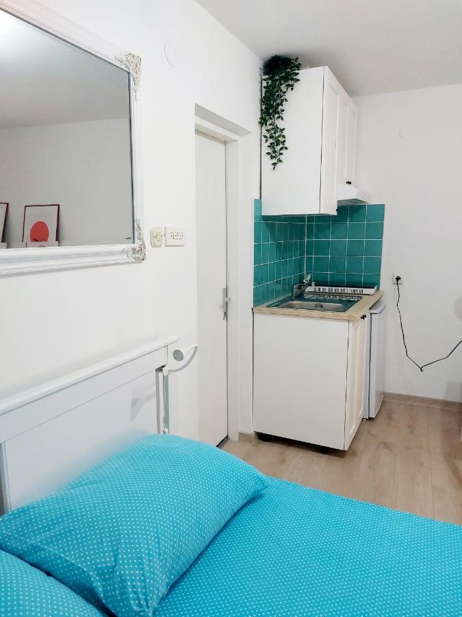 Sha La La - Charming, Unique Studio In A Historic Building Next To A Castle, Wifi, Smart Tv, Washer-Dryer Bakar Dış mekan fotoğraf