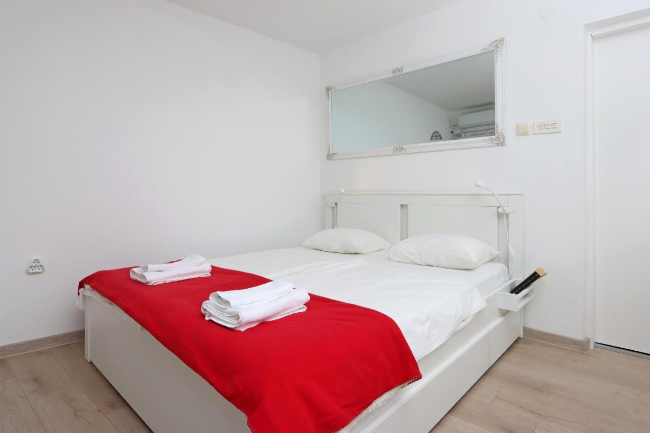 Sha La La - Charming, Unique Studio In A Historic Building Next To A Castle, Wifi, Smart Tv, Washer-Dryer Bakar Dış mekan fotoğraf